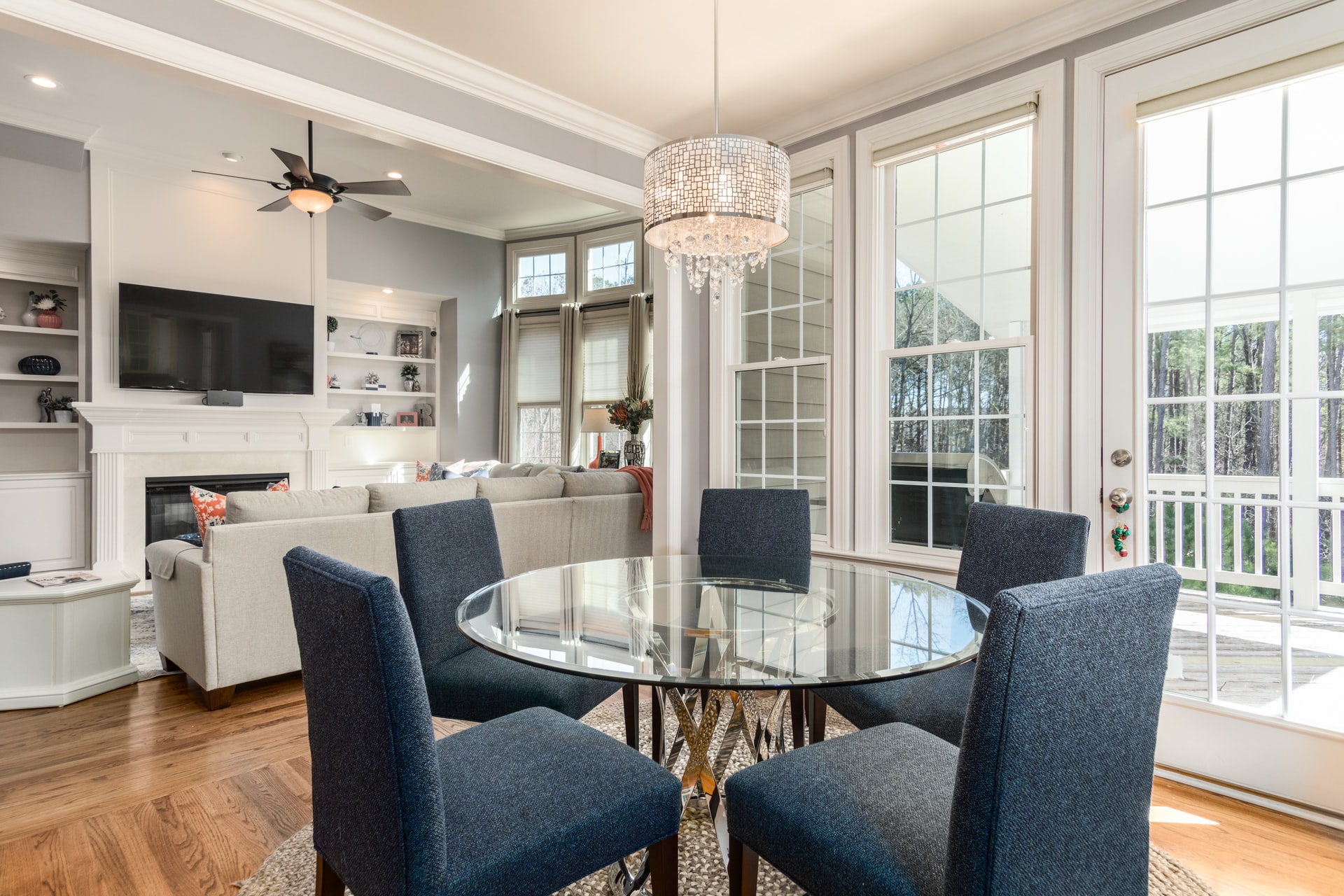 Full home cleaning — living room